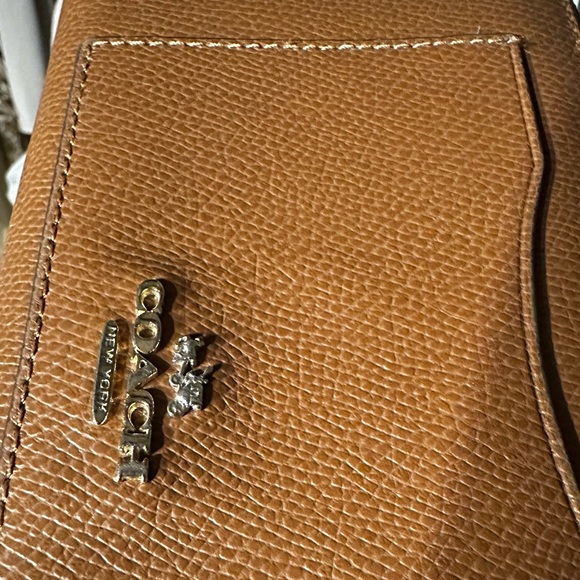 NWOT COACH LEATHER WALLET!! - Picture 4 of 13
